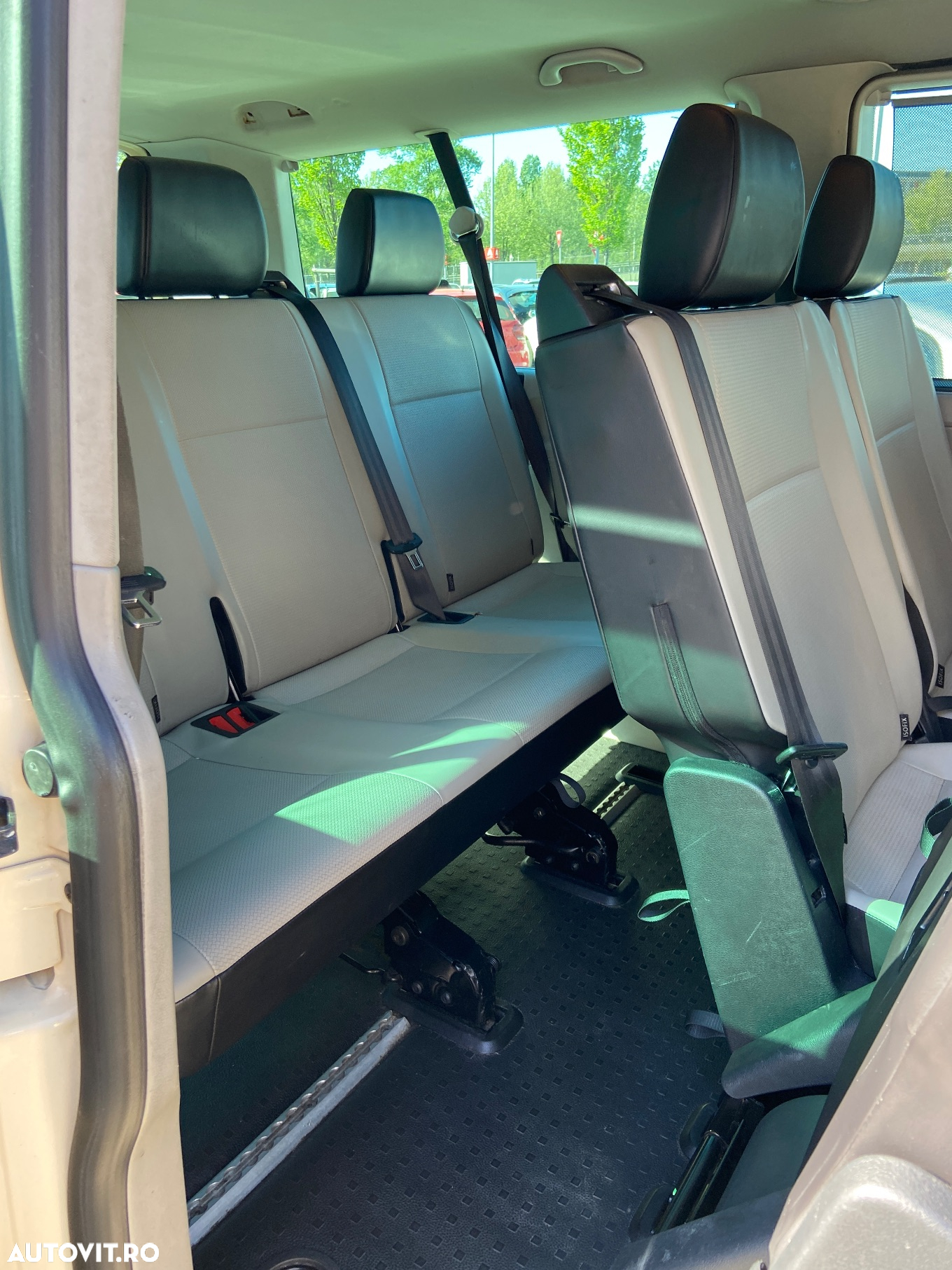 Volkswagen Caravelle T6.1 2.0 TDI 110 kW LR Comfortline 4M - 3