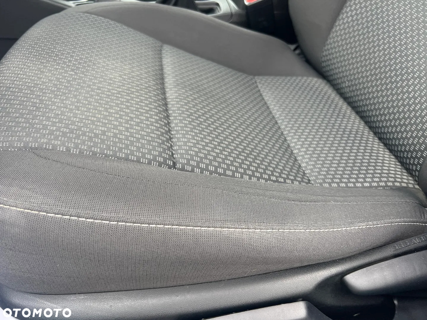 Toyota Corolla 1.6 Classic Plus - 19