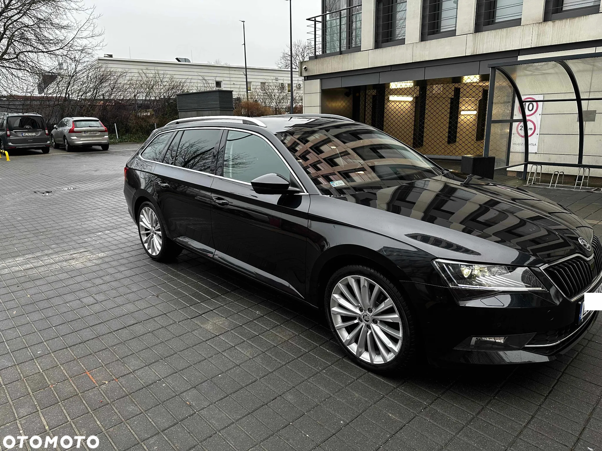 Skoda Superb 2.0 TDI 4x4 Style DSG - 4