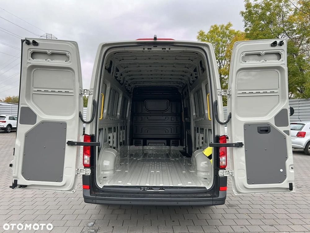 Volkswagen Crafter 35 Furgon L4H3, 2.0BiTDI 177KM, 4490mm, Wysoki dach - 8