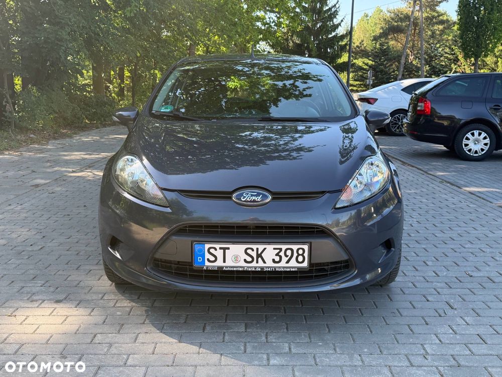 Ford Fiesta 1.25 Ambiente - 2