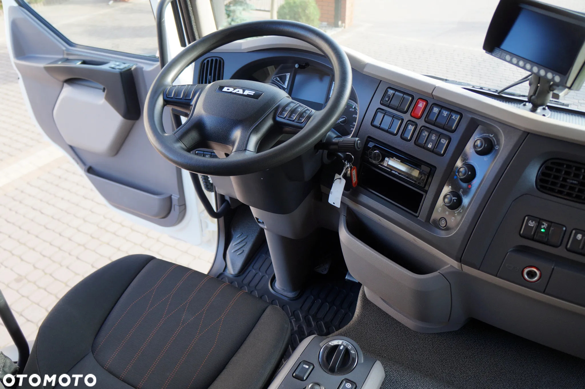 DAF LF 230 18 TON EURO 6 KONTENER 18 PALET ŁAD. 9800 KG WINDA TGM - 21
