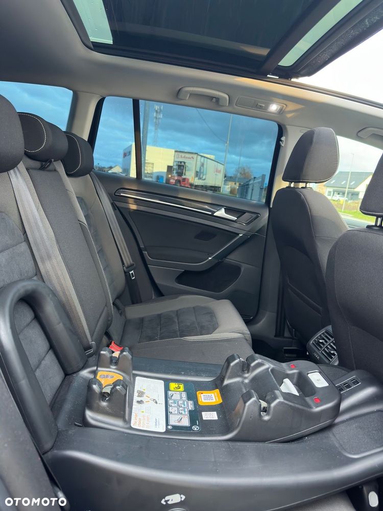 Volkswagen Golf 2.0 TDI SCR Highline - 12