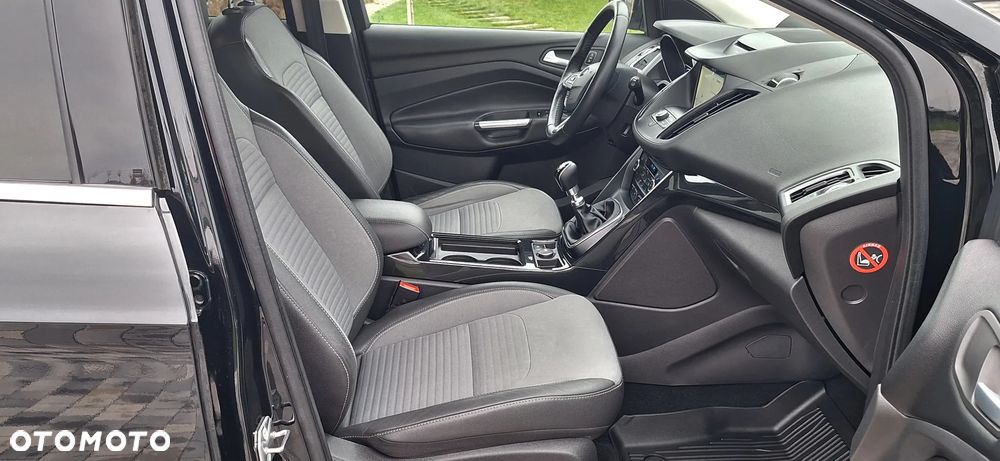 Ford Kuga 2.0 TDCi 4x4 Titanium - 15