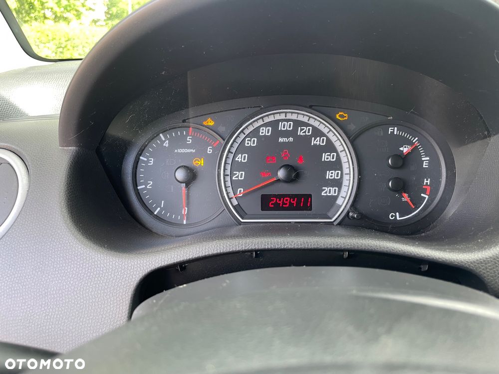 Suzuki Swift - 9