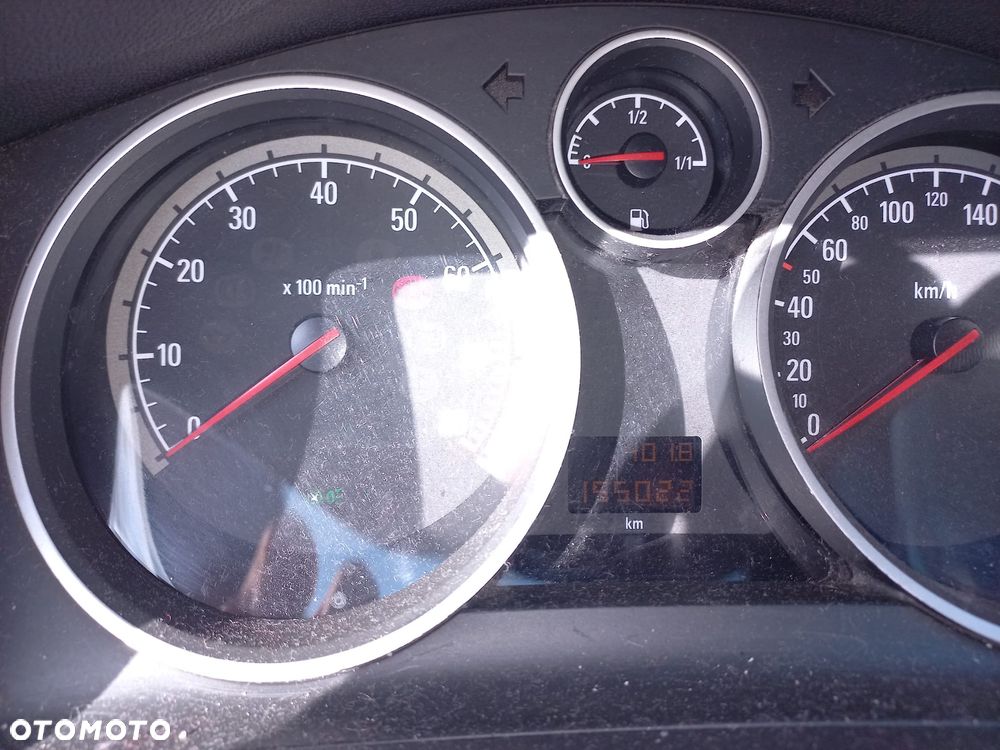 Opel Zafira 1.8 Essentia - 11