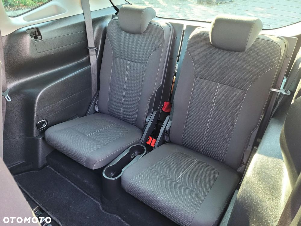 Opel Zafira - 8