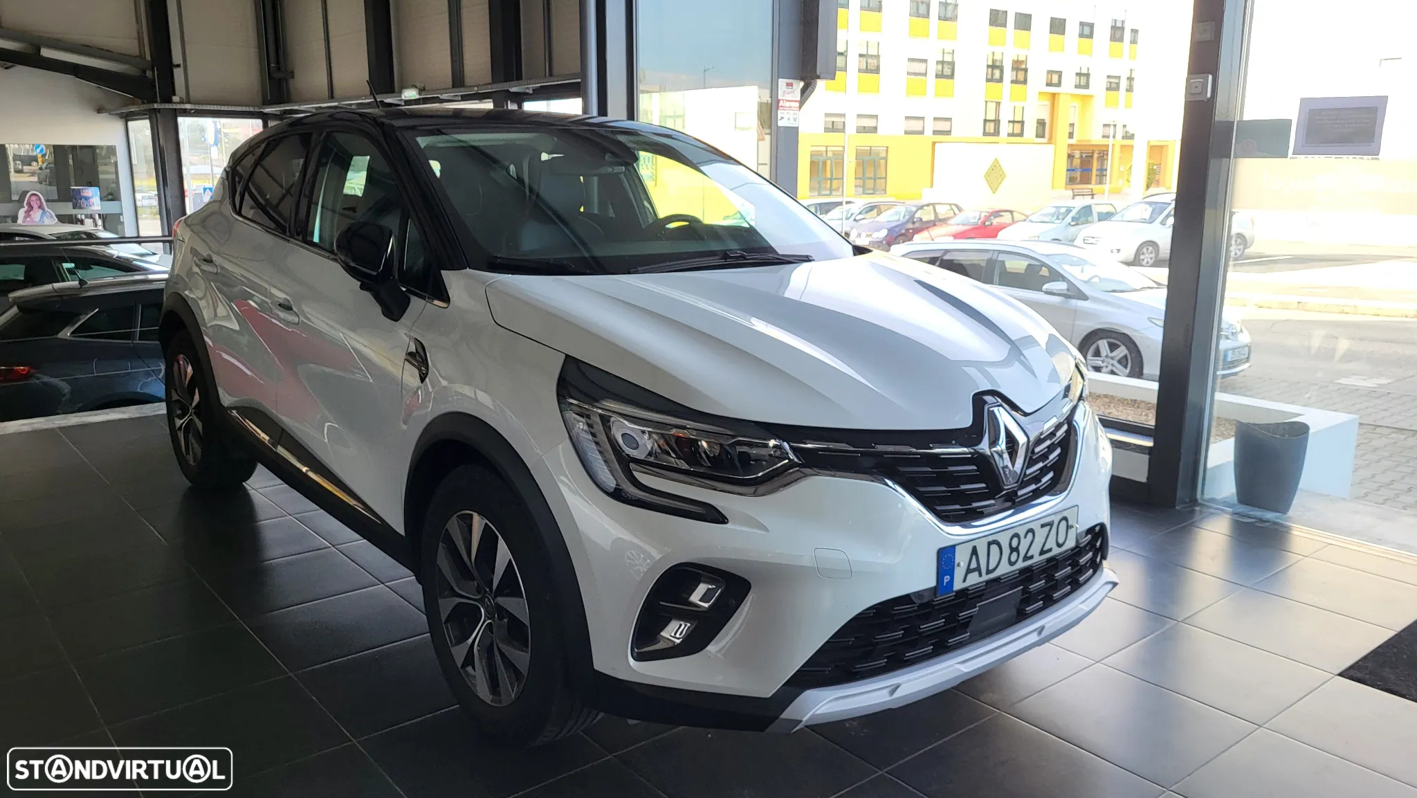 Renault Captur 1.0 TCe Exclusive - 2