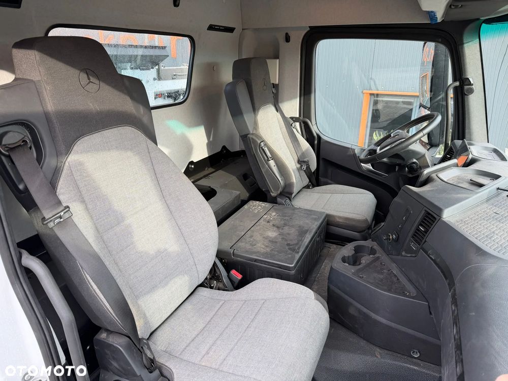Mercedes-Benz AROCS 3548 8x4 WYWROTKA TRÓJSTRONNA Z BORDMATIKIEM - 21