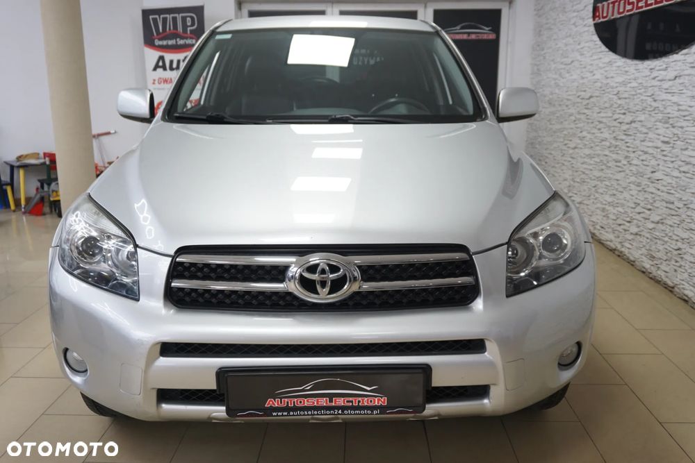 Toyota RAV4 2.2 D-CAT 4x4 Sol - 2