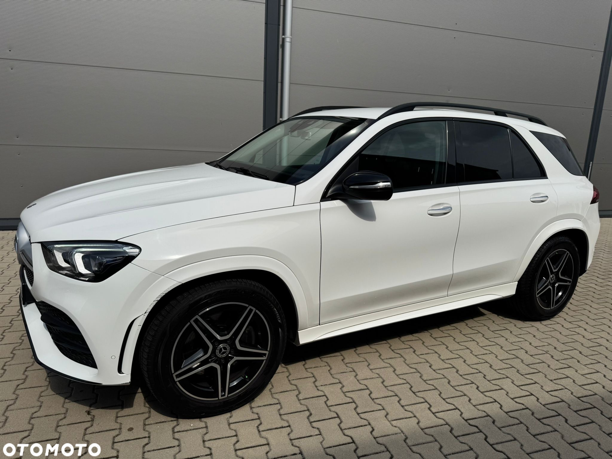 Mercedes-Benz GLE 300 d 4-Matic - 11