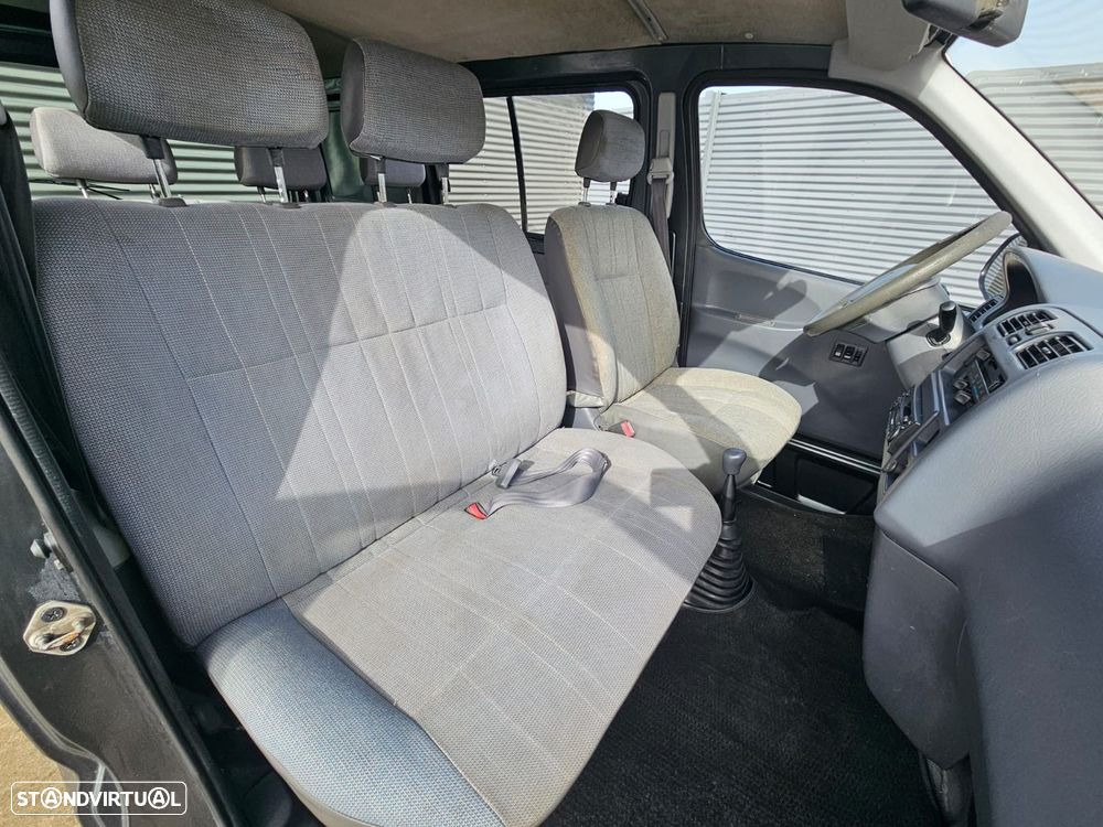 Toyota HiAce 2.4 D LXH12LG - 22