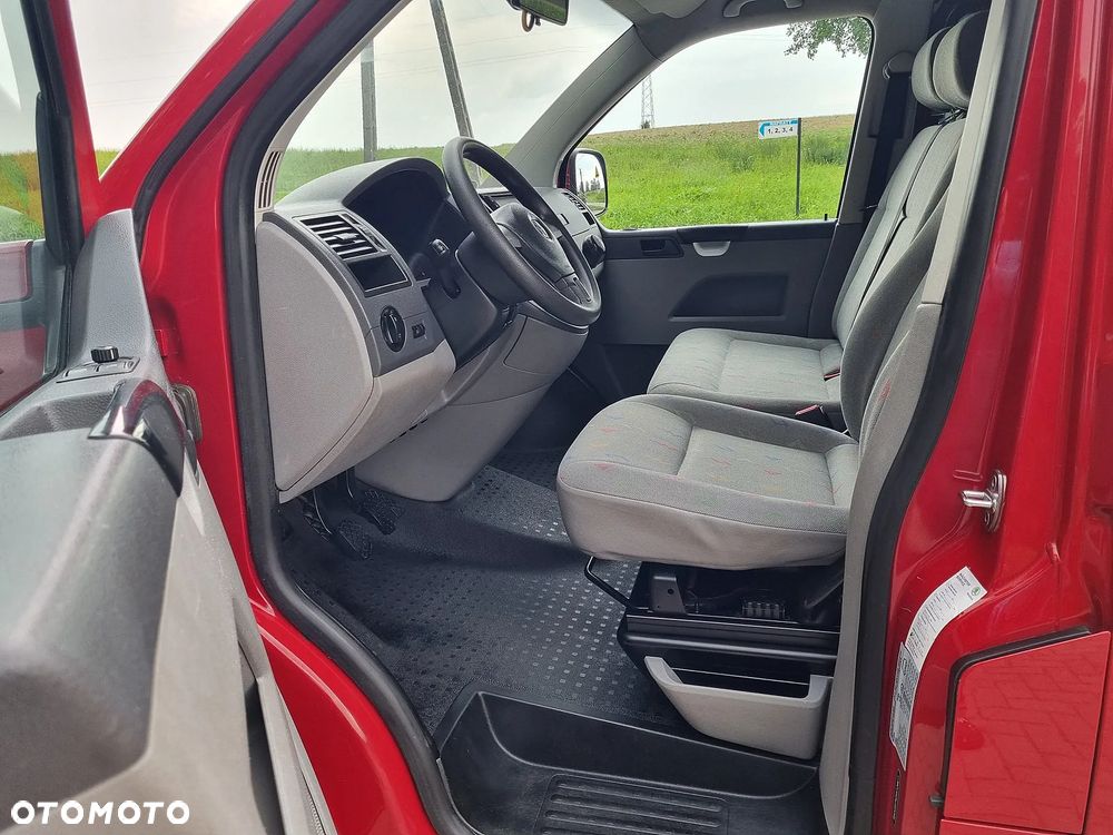 Volkswagen Transporter - 9