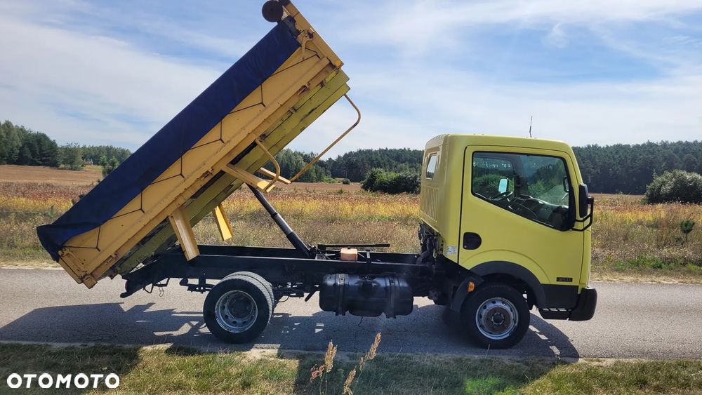 Nissan CABSTAR - 8