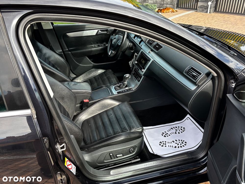 Volkswagen Passat 2.0 TDI DSG BlueMotion Technology Highline - 28