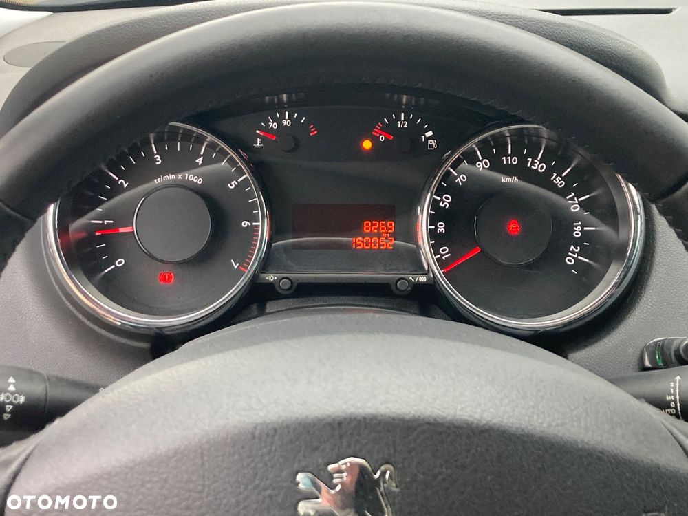 Peugeot 5008 - 30