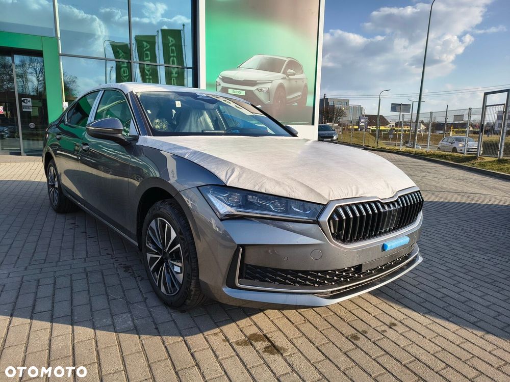 Skoda Superb 2.0 TDI SCR Edition 130 DSG - 10