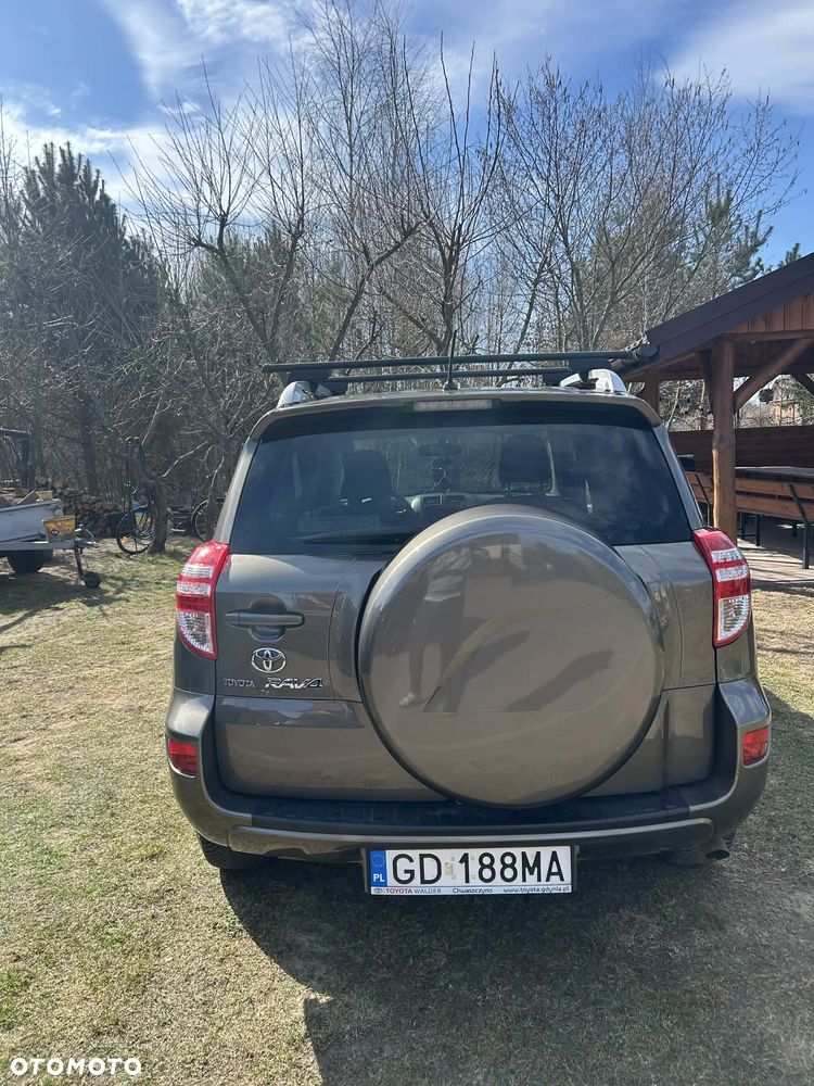 Toyota RAV4 - 4