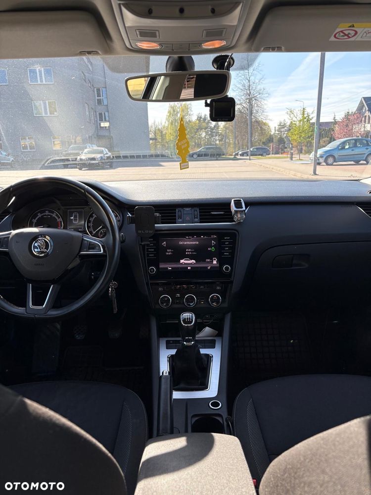 Skoda Octavia 1.5 TSI ACT Ambition - 8