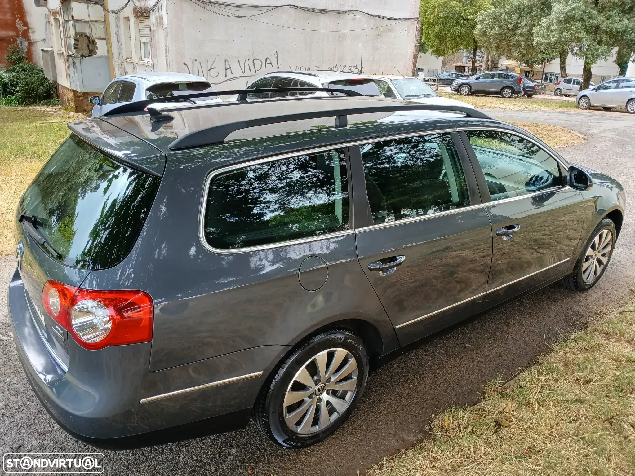 VW Passat Variant 1.6 TDI Confortline BlueMotion - 9