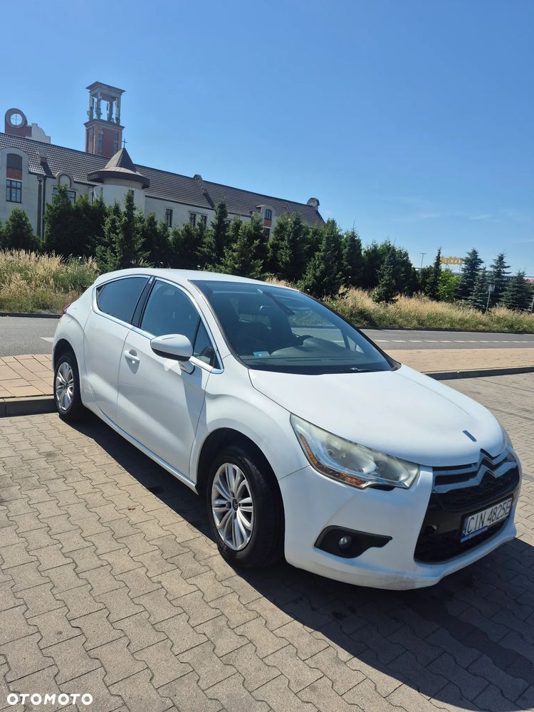 Citroën DS4 1.6 HDi SoChic - 3