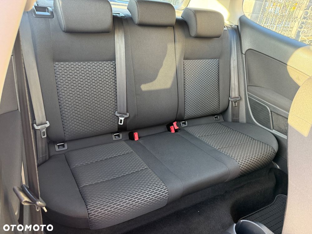 Volkswagen Golf 1.6 Edition - 16