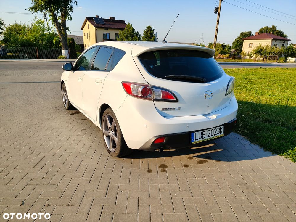 Mazda 3 1.6 Exclusive + - 3
