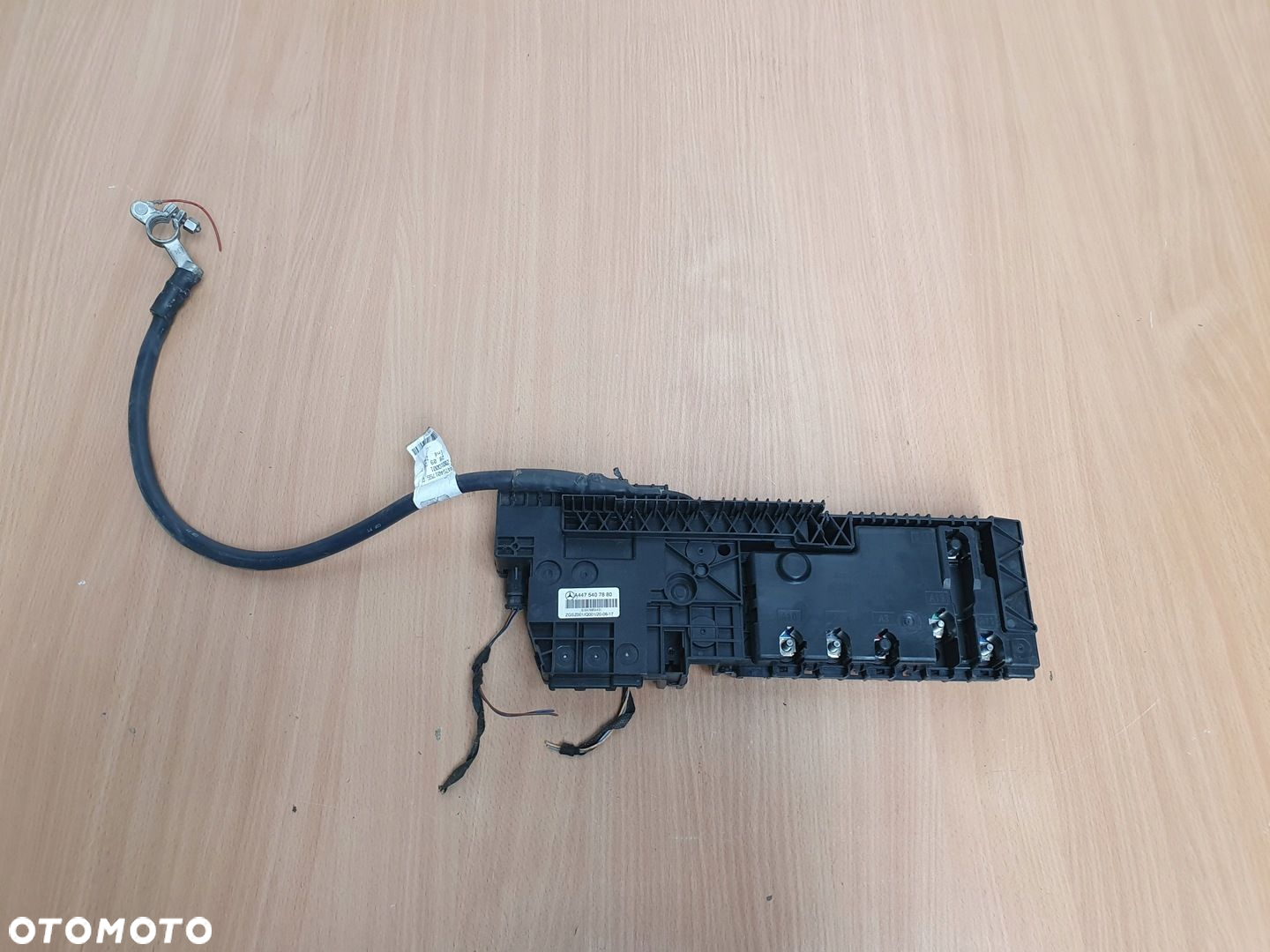SKRZYNKA BEZPIECZNIKÓW KLEMA BEZPIECZNIK MERCEDES VITO W447 A4475407880 - 8