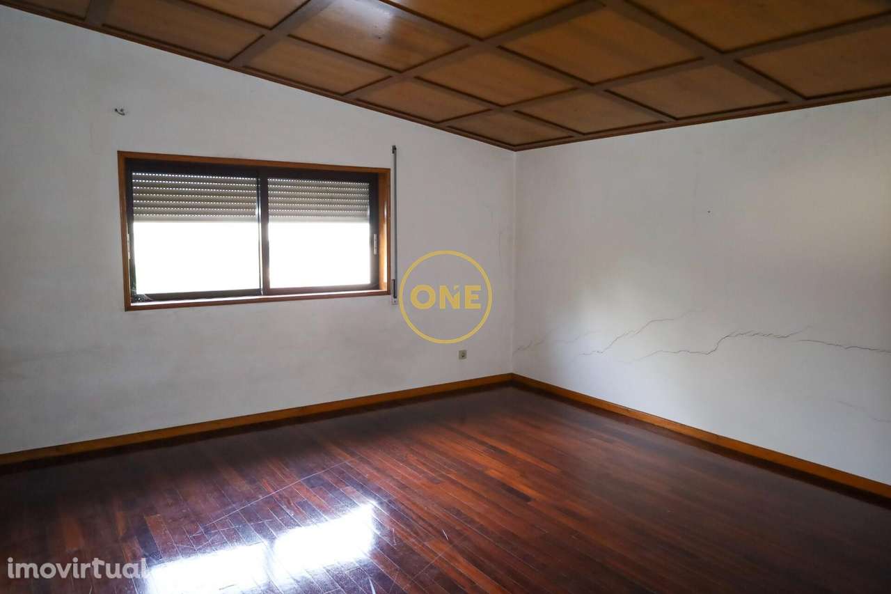 Moradia T5 e Armazem - Grande imagem: 4/35