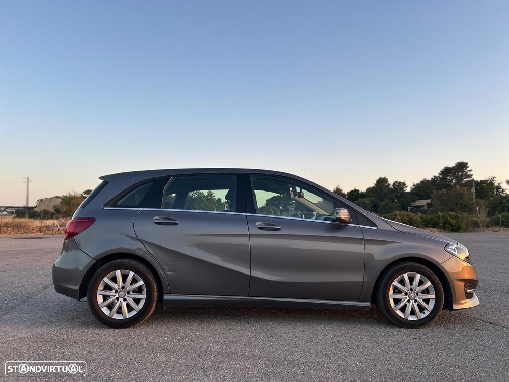 Mercedes-Benz B 180 d Urban - 3