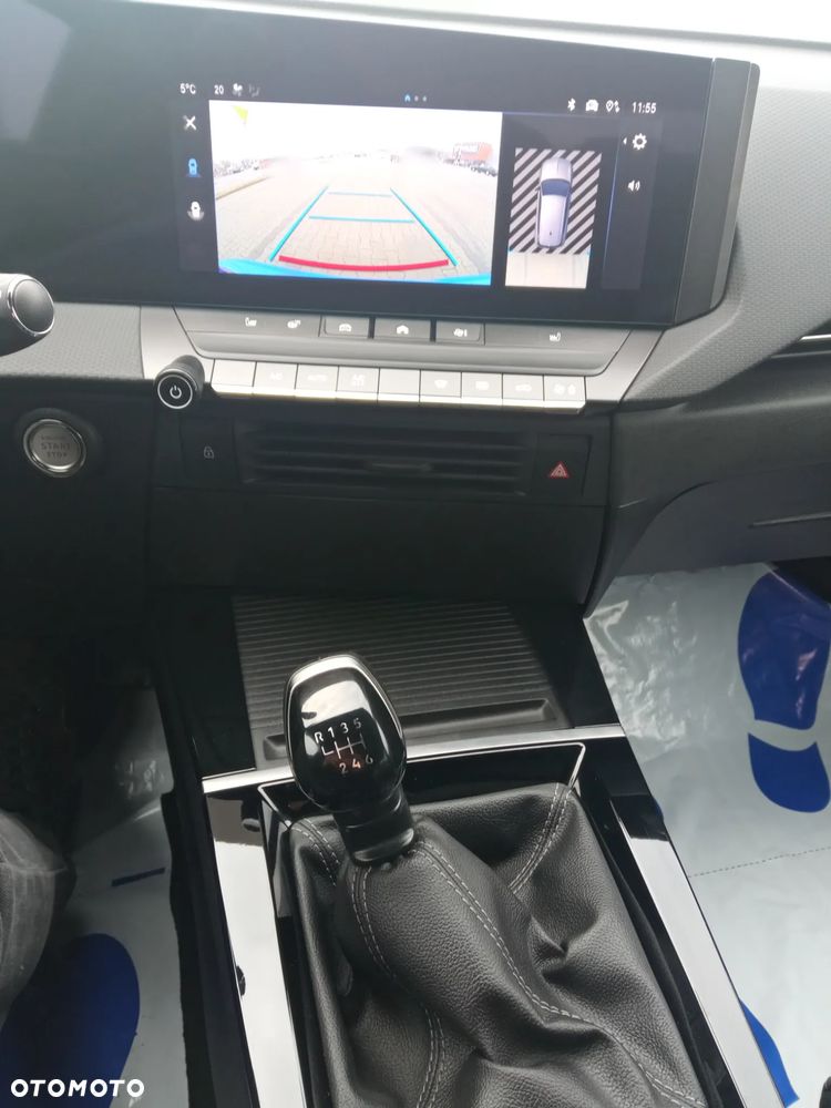 Opel Astra 1.2 Turbo Start/Stop Elegance - 9