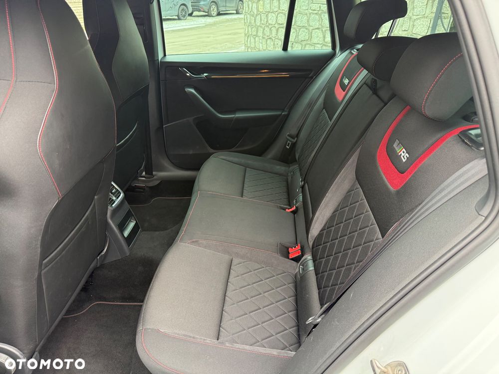 Skoda Octavia 2.0 TDI (Green tec) 4x4 DSG RS - 10