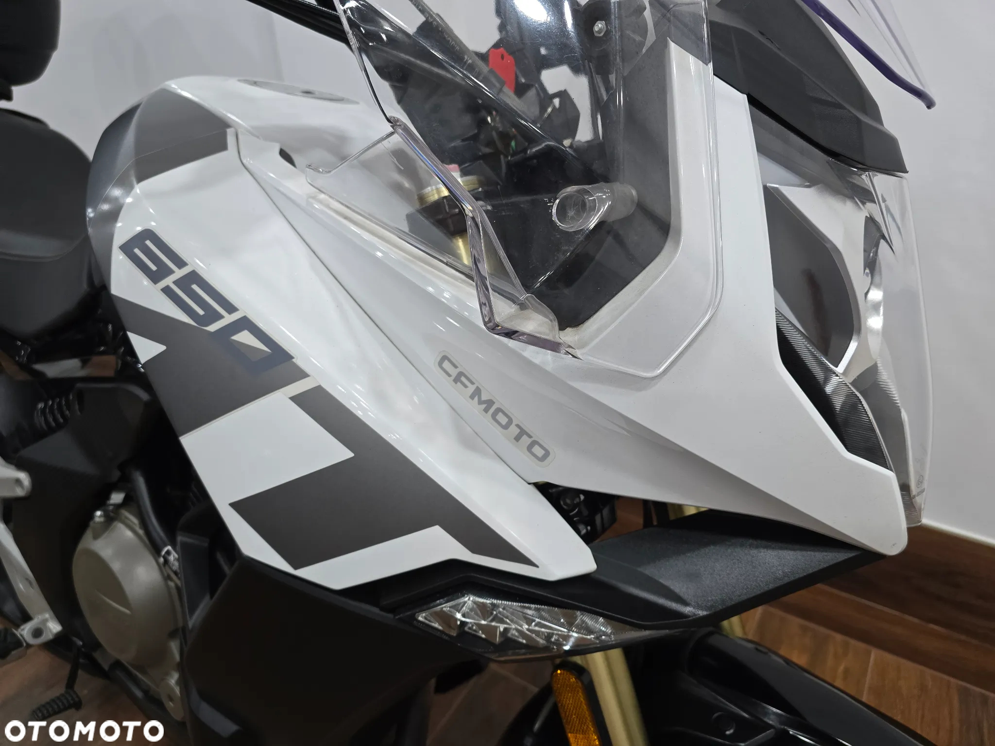CFMoto MT - 19
