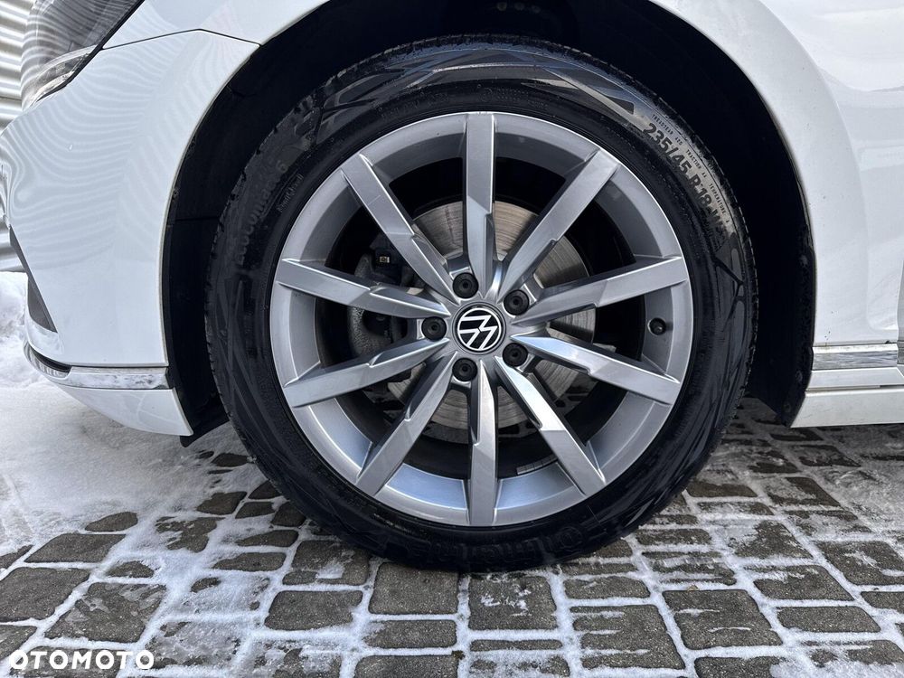 Volkswagen Passat Variant 2.0 TDI SCR Elegance DSG - 37