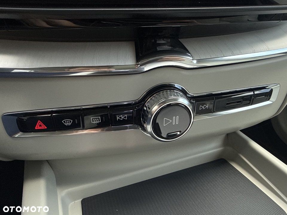 Volvo XC 60 - 28