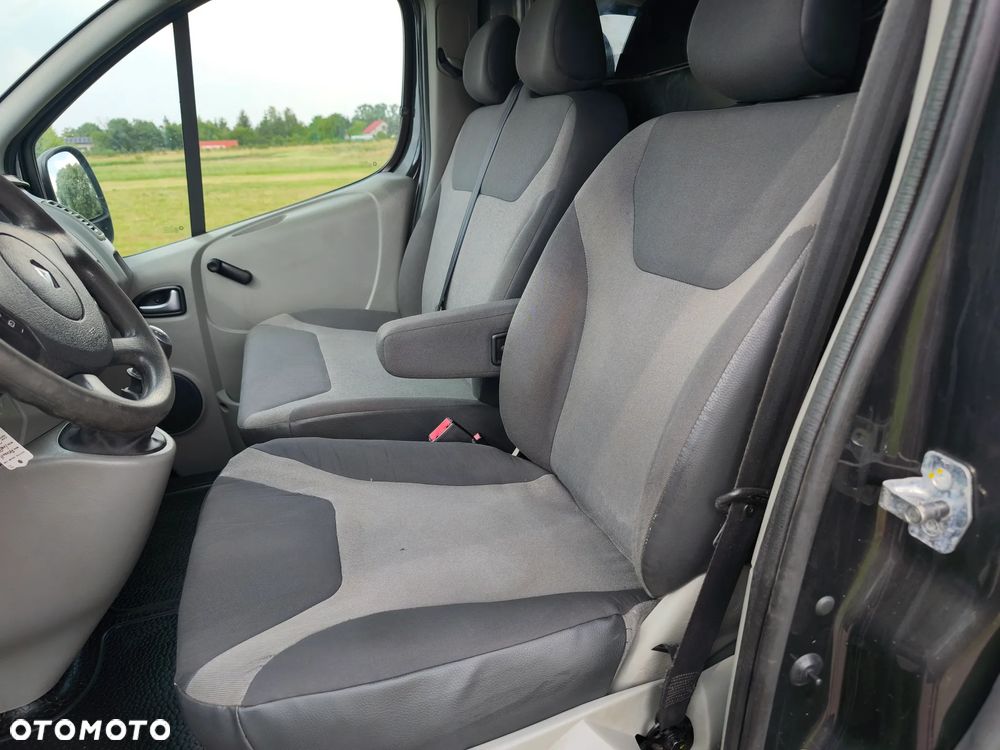 Renault Trafic - 11