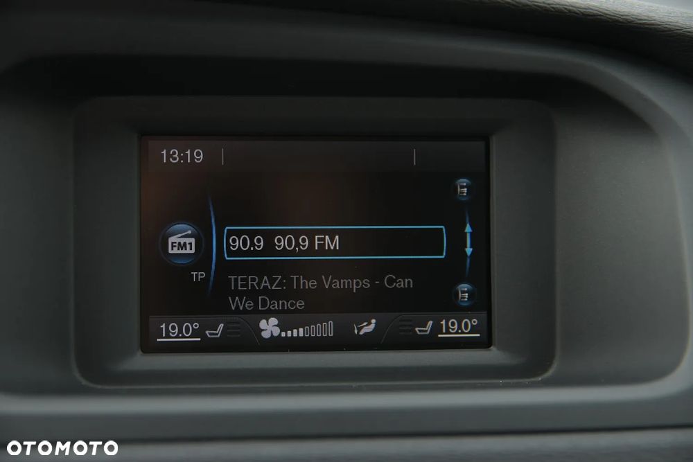 Volvo V40 D3 Drive-E Momentum - 27