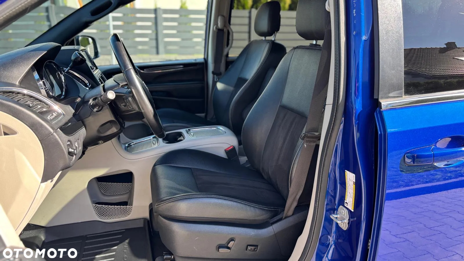 Dodge Grand Caravan - 40