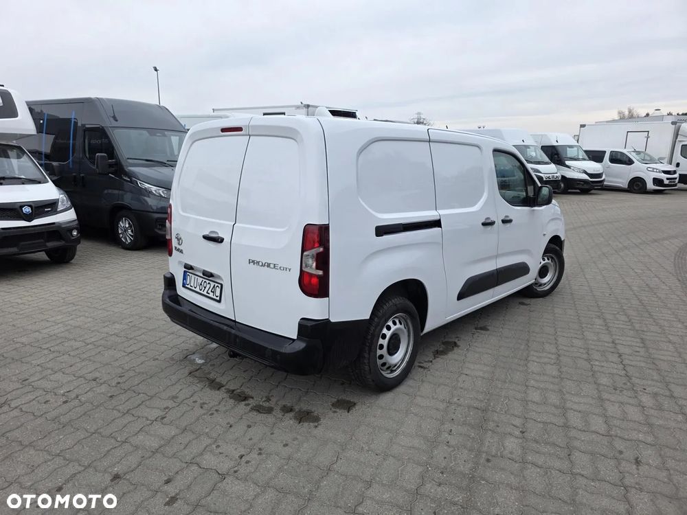 Toyota Proace City Van L2H1 3 osobowy Jak Doblo Partner Combo - 2