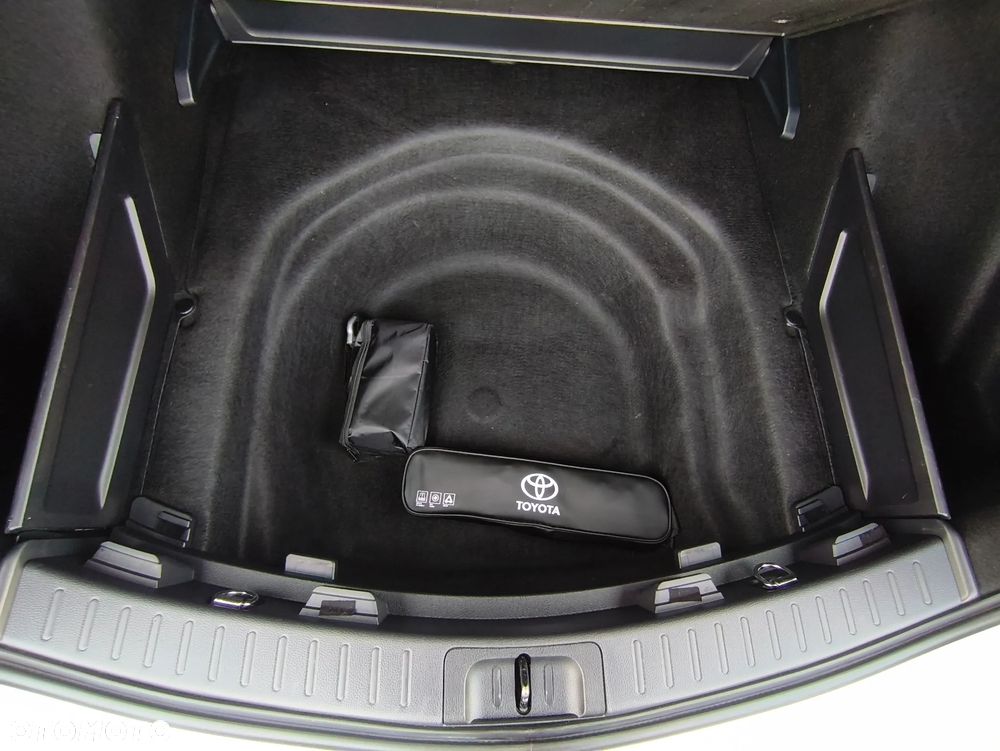 Toyota Corolla 1.2 Turbo Team Deutschland - 37