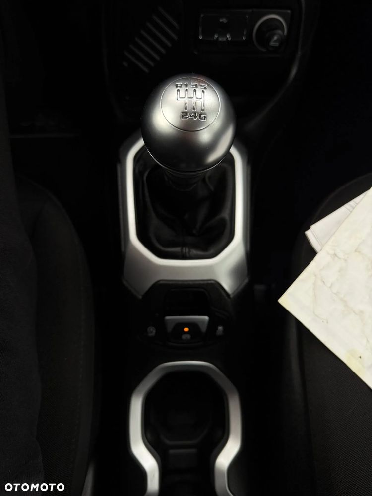 Jeep Renegade 1.4 MultiAir Limited - 29