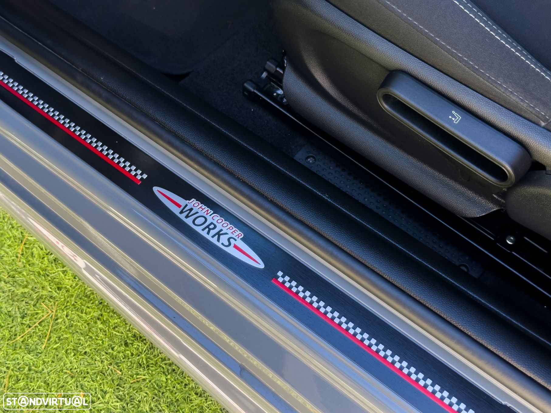 MINI 3 Portas John Cooper Works - 20
