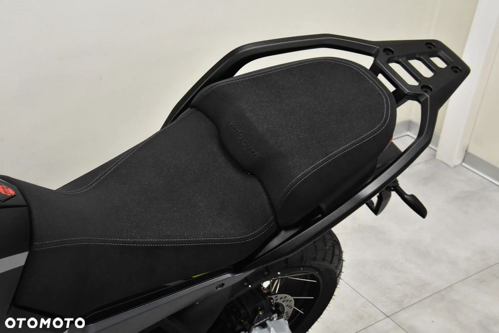 Moto Guzzi Stelvio - 18