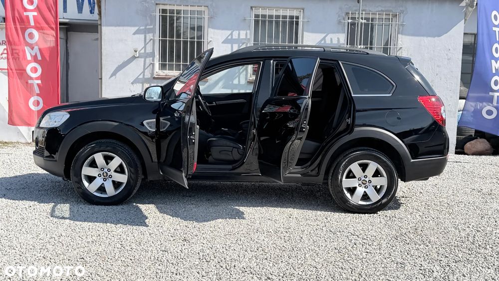 Chevrolet Captiva 2.4 4WD 7 Sitzer LT - 18