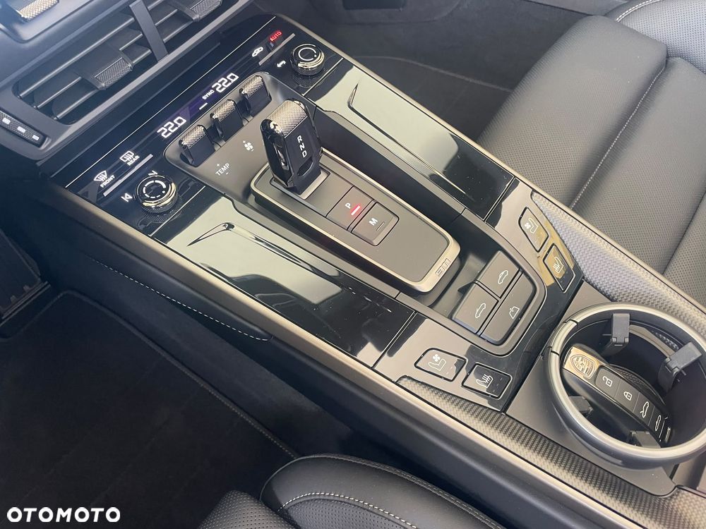 Porsche 911 Carrera Turbo S - 17