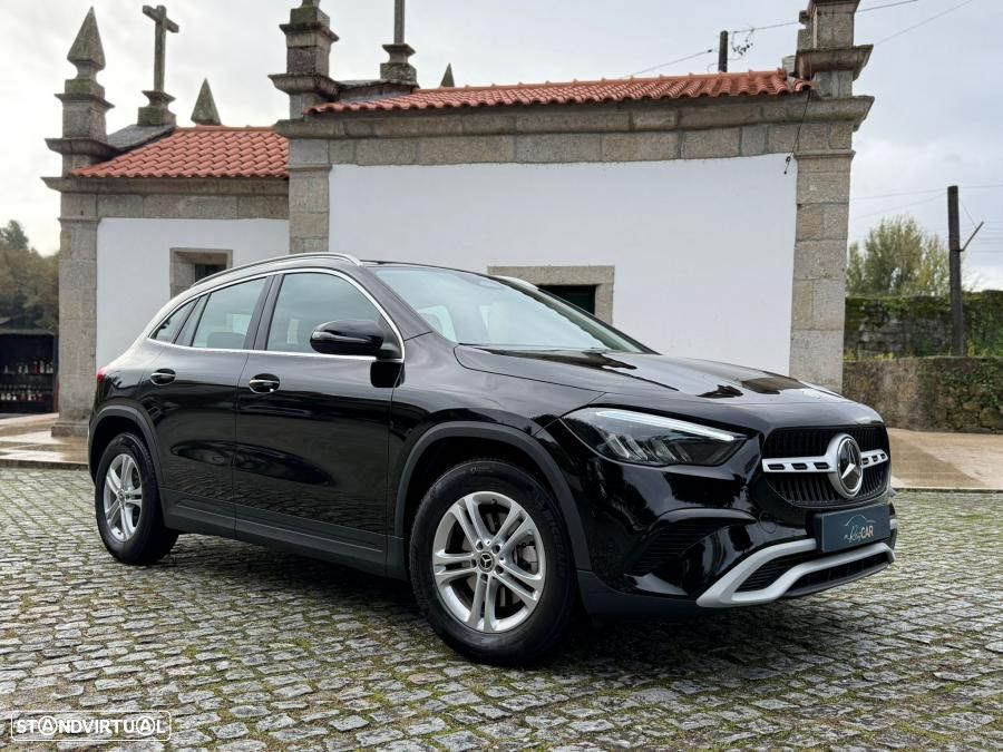 Mercedes-Benz GLA 180 - 3