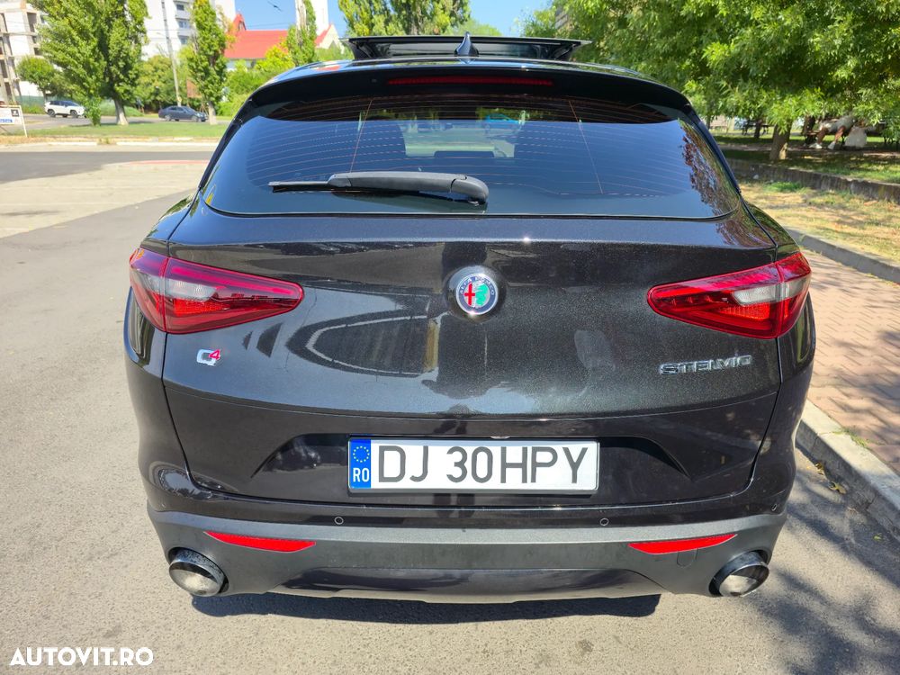 Alfa Romeo Stelvio 2.0 Turbo 16V AT8-Q4 Super - 11