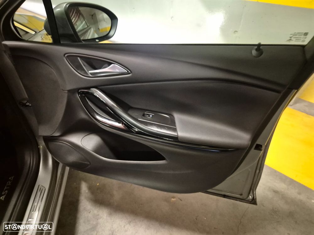 Opel Astra 1.6 CDTI Innovation S/S - 39