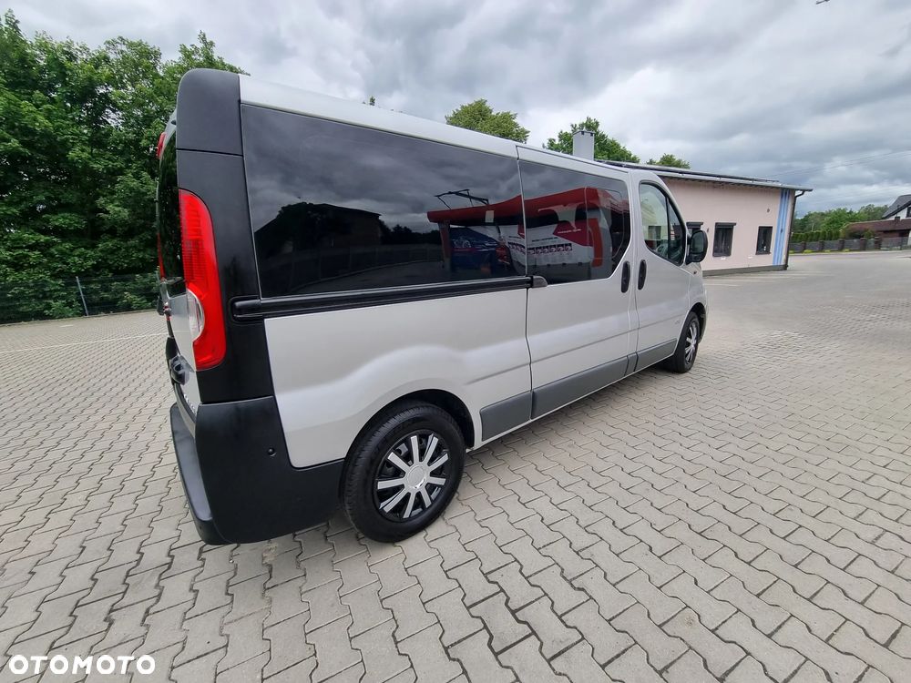 Opel Vivaro L2H1 2.9t - 4
