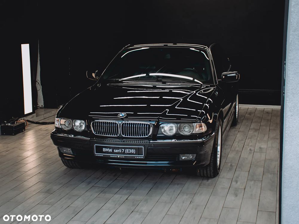 BMW Seria 7 - 17